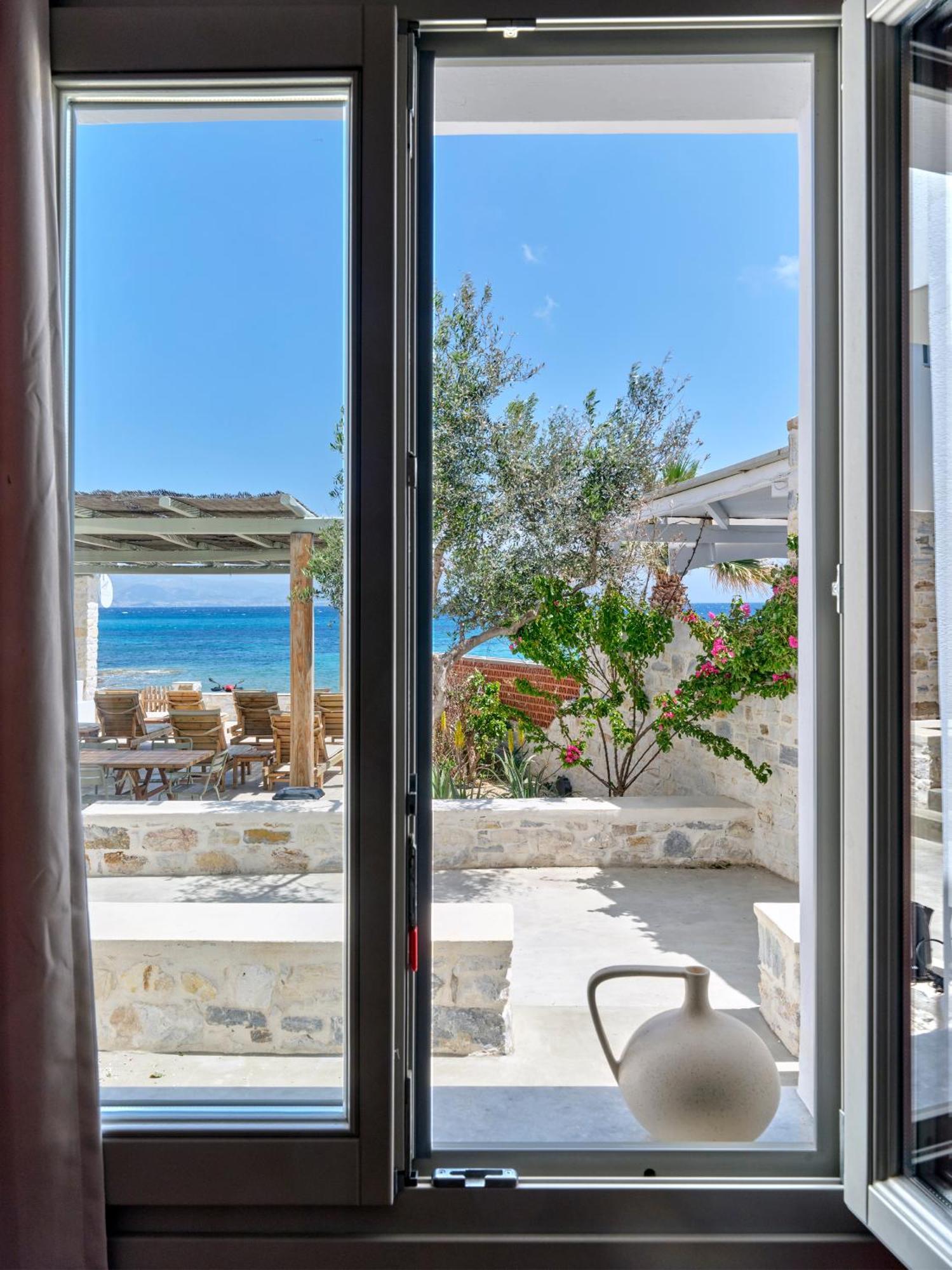 Magoo Suites Λογαράς Εξωτερικό φωτογραφία