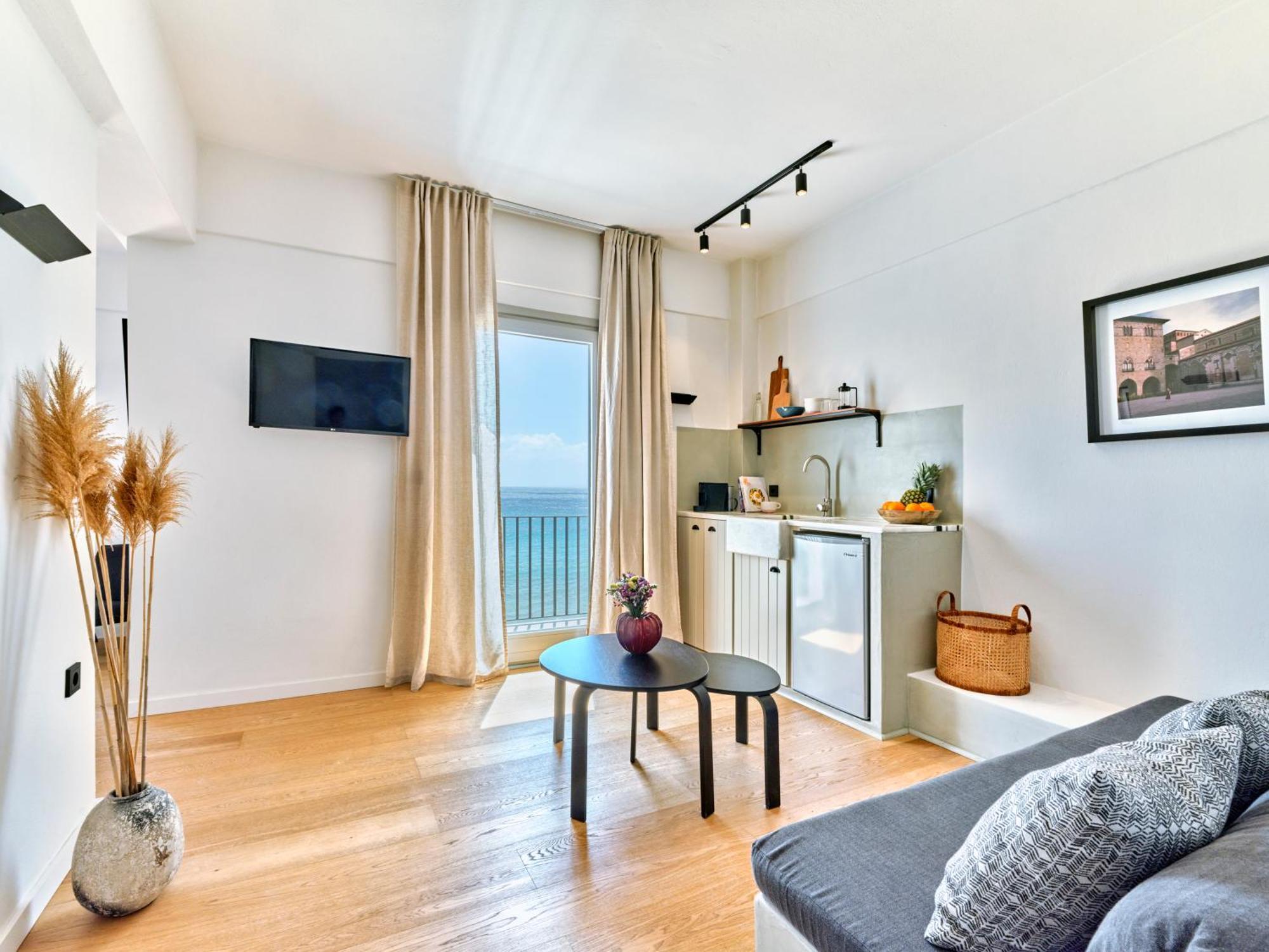 Magoo Suites Λογαράς Εξωτερικό φωτογραφία